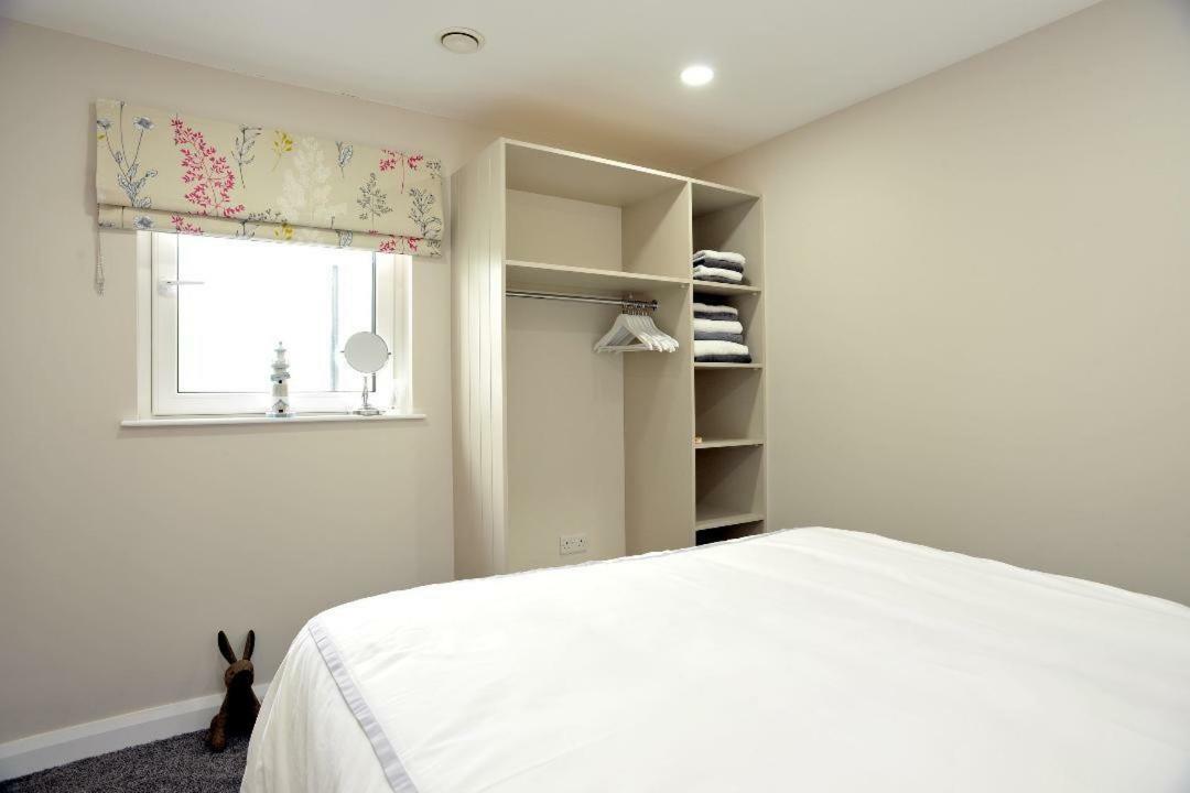 Apartment 10, South Pier, 13-14 Kerr Street, Portrush Exterior photo